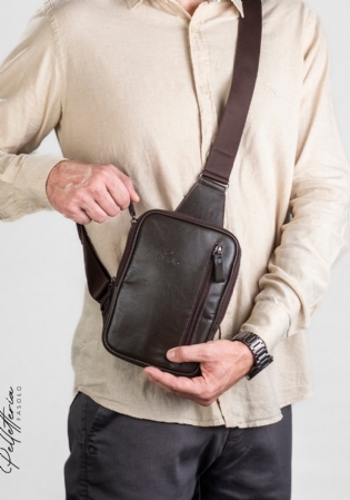Mochila transversal anatômica couro Fasolo R215035